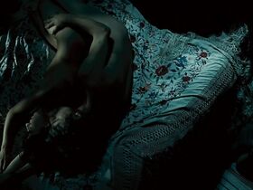 Марта Этура голая – Крепкий сон (2011) #3