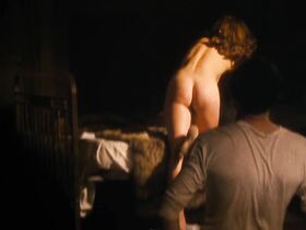 Мари Баумер голая, Долорес Чаплин секси – Фальшивомонетчики (2007)