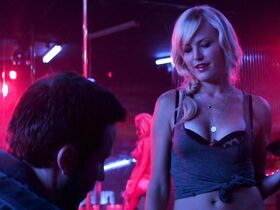 Малин Акерман секси, Никита Кан секси – Уловка .44 (2011)