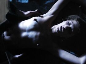 Оливия Нита голая – Товарищ детектив s01e03 (2017)