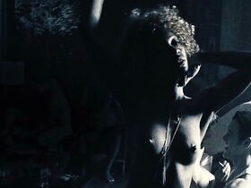 Сибонгиле Мламбо голая – Послание от Кинга (2016)