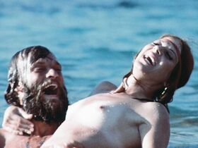 Лили Авидан голая, Цила Карни голая – Американский хиппи в Израиле (1972) #3