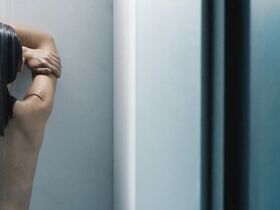 Леонор Уотлинг голая – Тёмный импульс (2011) #3