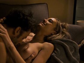 Меган Стивенсон голая – Достать коротышку s01e03 (2017) #3