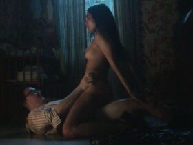 Джинджер Гонзага голая – Умираю со смеху s01e08 (2017) #2