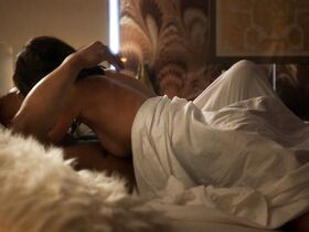 Серинда Свон секси – Футболисты s03e02 (2017) #7