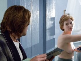 Керри Фокс голая – Неглубокая могила (1994) #3