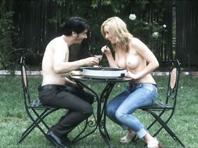 Кэйден Кросс голая, Николь Д’Анджело голая, Элана Крауш голая, Пола Лабаредас голая, Поллианна Макинтош секси – Голубая мечта (2013)