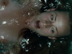 Карин Ванасс голая – Подмена (2011) #2