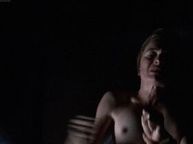 Карен Янг голая – Адвокат для убийцы (1988)