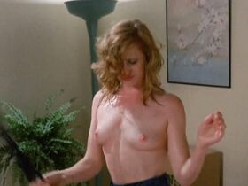 Джульетт Камминс голая, Кимберли МакАртур секси – Кровавая вечеринка 2 (1987) #3