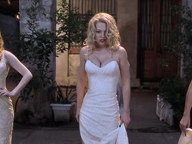 Джери Райан секси, Витамин Си голая, Дженнифер Эспозито секси, Витамин Си голая – Дракула 2000 (2000) #3