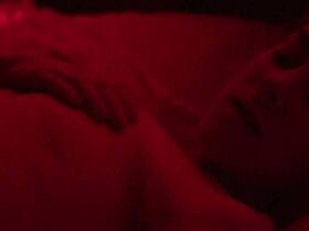 Джена Мэлоун голая – На дне мира (2017)