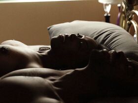 Доминик Перри голая – Белая ворона s02e01 (2017) #2