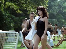 Изабель Аджани голая – Смертельная поездка (1983) #3