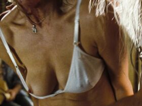 Джинджер Линн Аллен голая, Присцилла Барнс голая, Кейт Норби голая, Шери Мун Зомби голая – Изгнанные дьяволом (2005) #2