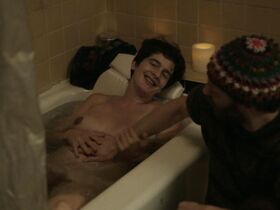 Габи Хоффманн голая – Девчонки s04e10 (2015) #3