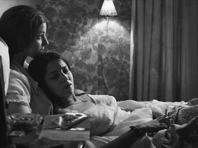 Эстер Гаррель голая, Лейла Бехти секси – Астрагал (2015) #2