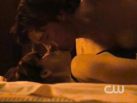 Эрика Дюранс секси – Тайны Смолвиля s04-07 (2004) #2