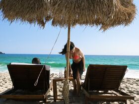 Эммануэль Шрики секси – Убийство первой степени s02e12 (2015) #3