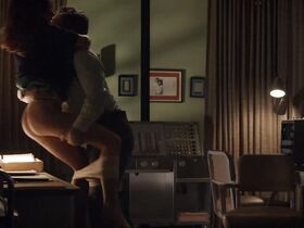 Эмили Кинни голая, Саша Александр голая, Изабель Фурман секси – Мастера секса s03e10 (2015)