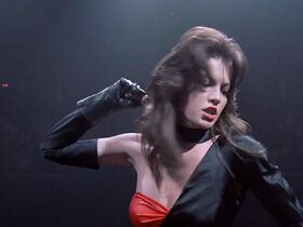 Дайан Лэйн секси – Улицы в огне (1984)