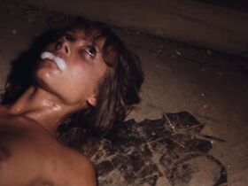 Даниэла Дория голая – Черный кот (1981) #3