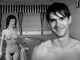 Сибилл Шепард голая, Кимберли Хайд голая, Шэрон Уллрик голая – Последний киносеанс (1971) #2