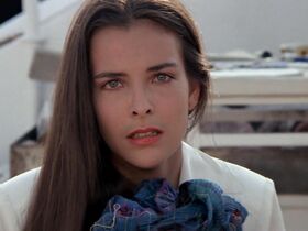 Кароль Буке секси, Линн-Холли Джонсон секси – Только для твоих глаз (1981) #2