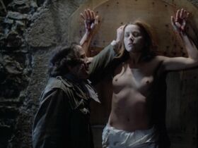 Брижит Лаэ голая, Мирелла Ранселот голая – Гроздья смерти (1978) #2