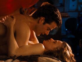 Бриджит Фонда секси, Кира Седжвик голая – Одиночки (1992)