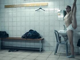 Ариана Лабед голая, Ангелики Папулия голая – Альпы (2011) #3