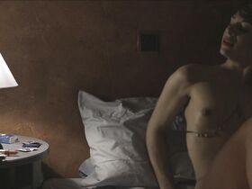 Адриана Камара голая, Алехандра Лоренте голая – Сикарии: Ночью в тишине (2015) #2