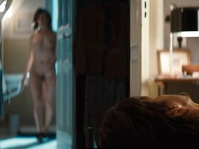 София Ройз голая – Любовь втроем (2010) #2