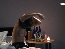 Таня Форнаро голая – Aus heiterem Himmel s04e16 (1998)