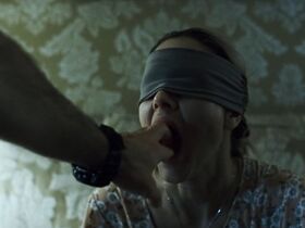 Мария Белло голая – Скачивая Нэнси (2008) #2