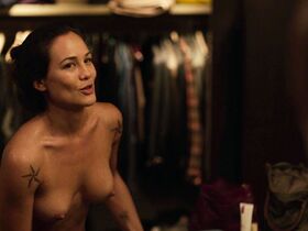 Надин Хайман голая – Без обязательств s03e07 (2017) #4