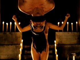 Хизер Матараццо голая, Моника Малакова голая – Хостел 2 (2007) #3