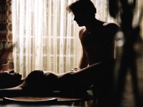 Дебора Кара Ангер голая – Стандер (2003)