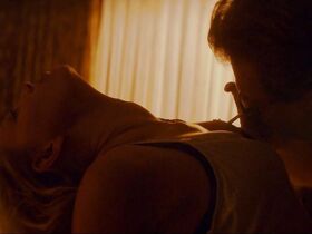 Бо Мертен голая, Мартье ван де Ветеринг секси – Рон Госсенс, низкобюджетный каскадёр (2017) #3