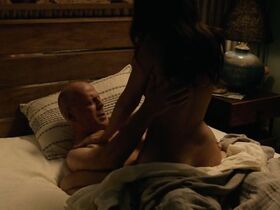 Джессика Гомес голая – Его собачье дело (2017) #2