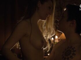 Алина Фритш голая, Юлия Кошиц голая – Am Ende des Sommers (2014)