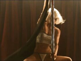 Энн Ле Нен голая – Тайна улицы Дезир (2011) #3