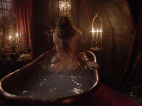 Шелби Лэнг голая – Салем s03e08 (2017) #2