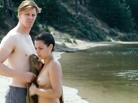 Ева ван де Вейдевен голая – Последние дни Эммы Бланк (2009) #2