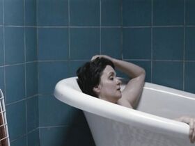 Дана Войку голая – Привет! Как дела? (2010) #3