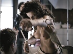 Рамона Лазуран голая – Привет! Как дела? (2010) #3