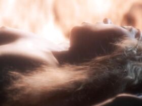 Шери Лунги голая, Кэтрин Бурмен голая, Хелен Миррен голая – Экскалибур (1981) #3