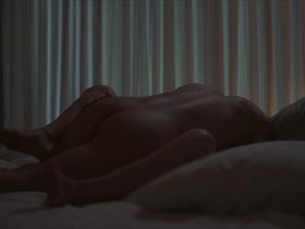 Камила Соди голая - Луис Мигель: Сериал s01e12 (2017) #5