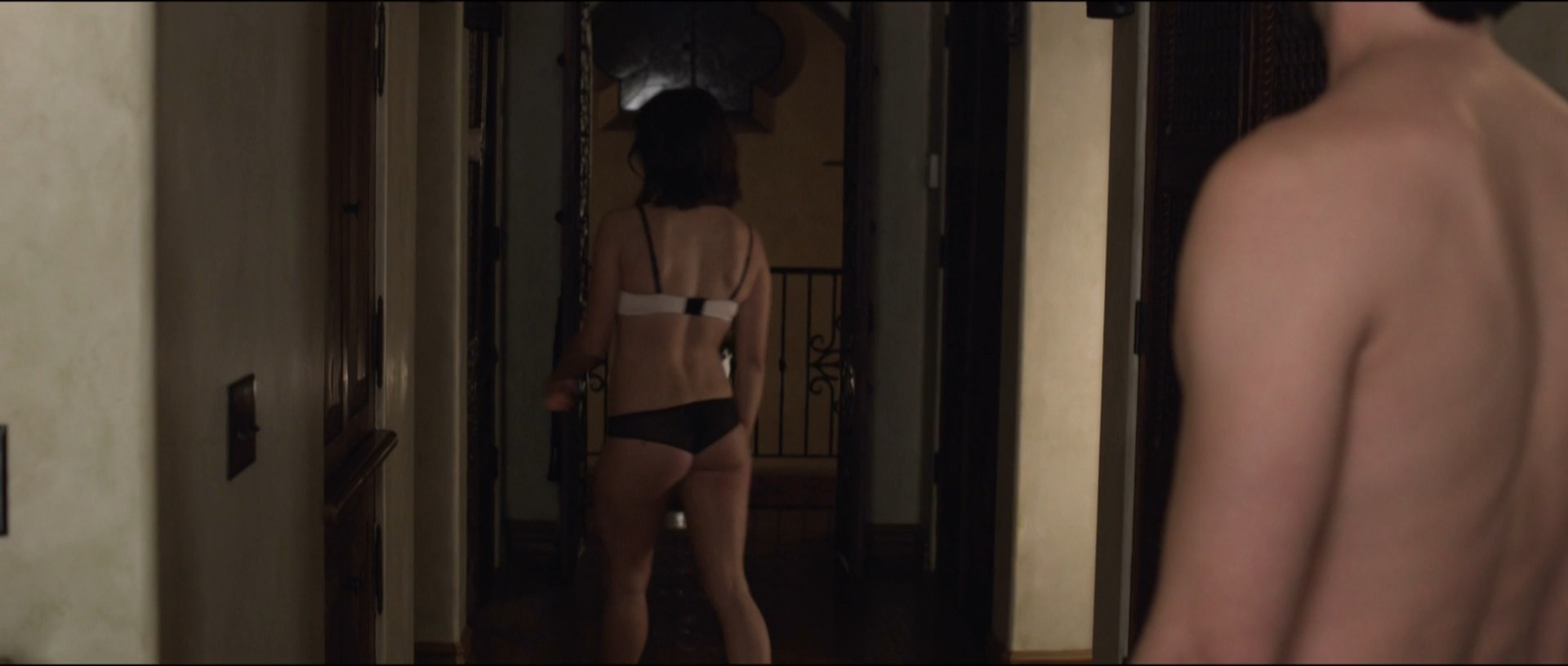 Кейт Френч секси - Родная кровь (2016) .